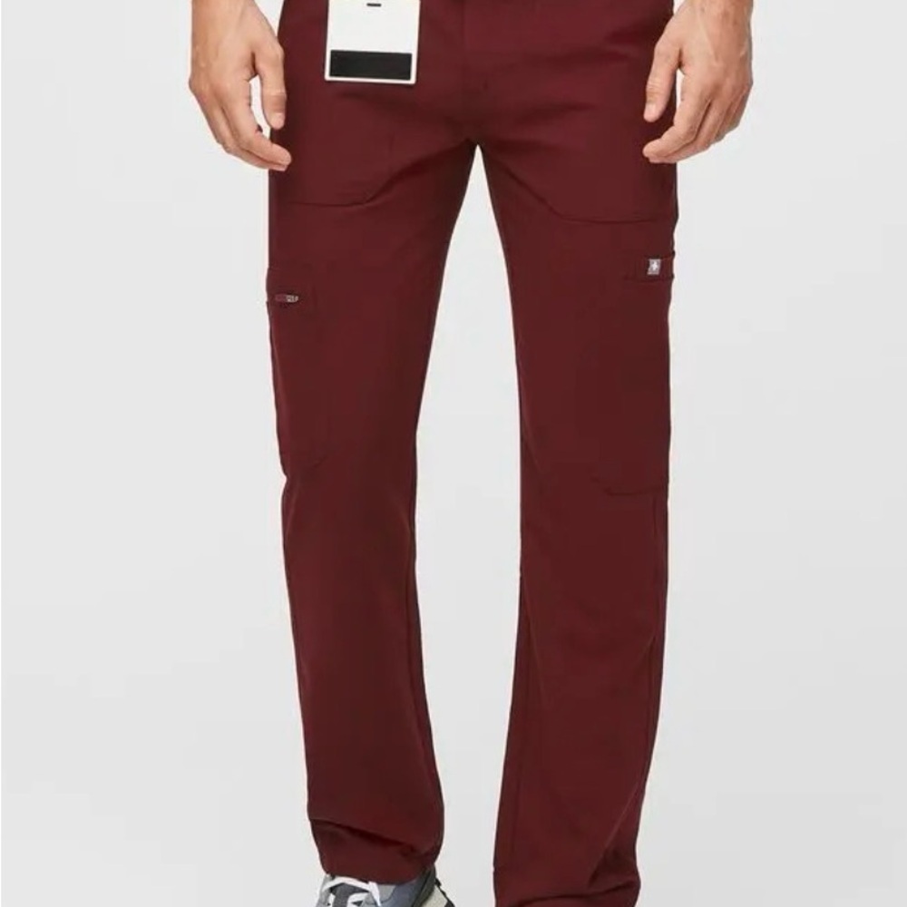 Figs NWT Men’s Cairo Cargo Workwear Maroon Scrub Pants